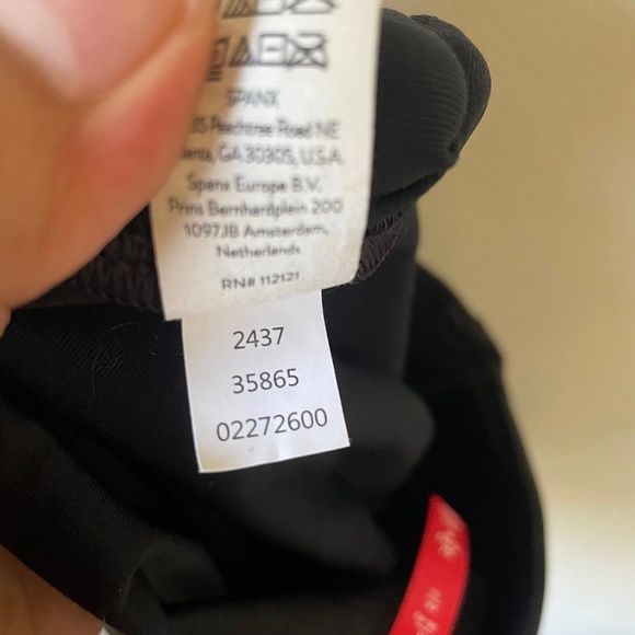 SPANXshape Faux Leather legging - Picture 10 of 10